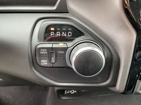 Used 2024 RAM 2500 Big Horn w/ Night Edition image 37