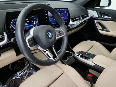 Used 2025 BMW X1 xDrive28i w/ Premium Package AWD/4WD image 45