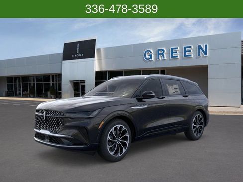 New 2026 Lincoln Nautilus Reserve image 1