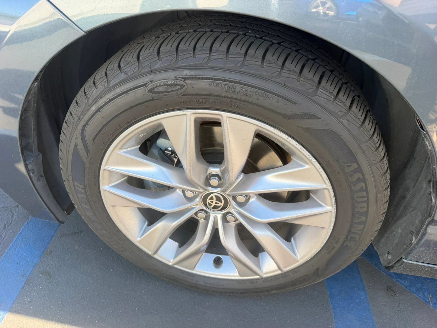 Used 2021 Toyota Avalon XLE FWD image 16