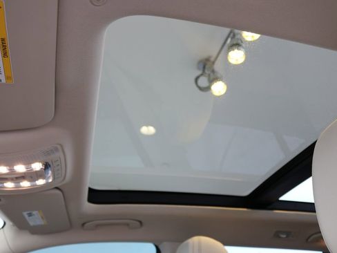 Used 2023 Mercedes-Benz GLS 450 4MATIC image 18