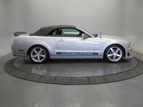 Used 2007 Ford Mustang GT RWD image 8