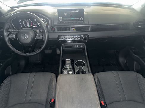 Used 2023 Honda Pilot Sport image 23