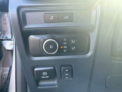 Used 2024 Ford Expedition Limited RWD image 21