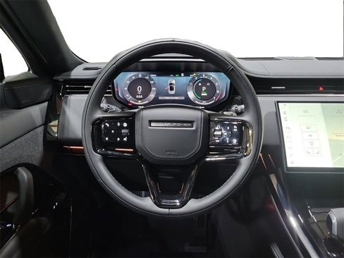 New 2025 Land Rover Range Rover Sport Dynamic SE image 24