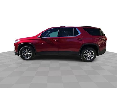 Used 2023 Chevrolet Traverse LT image 5