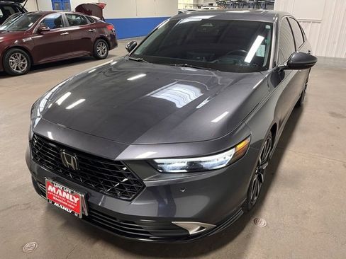 Used 2023 Honda Accord Touring image 7