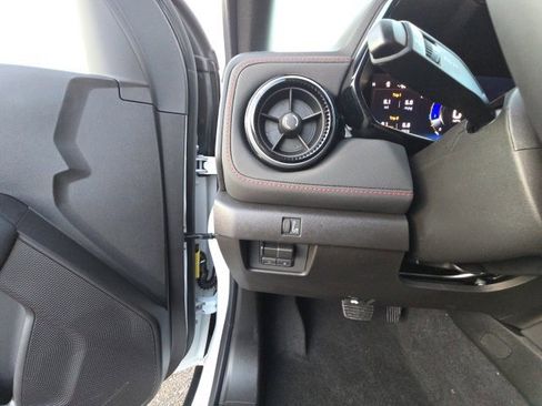 New 2026 Chevrolet Colorado Z71 image 17