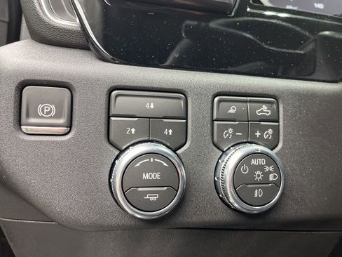 New 2026 GMC Sierra 2500 SLE w/ SLE Value Package; image 12