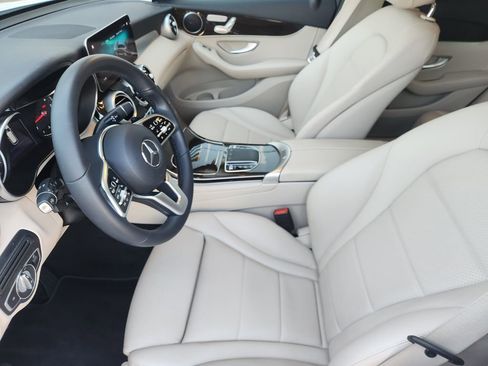 Used 2022 Mercedes-Benz GLC 300 image 13
