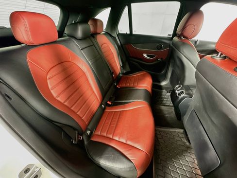 Used 2022 Mercedes-Benz GLC 43 AMG 4MATIC image 26