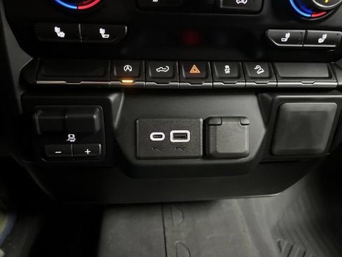 Certified 2021 Chevrolet Silverado 1500 RST AWD/4WD image 33