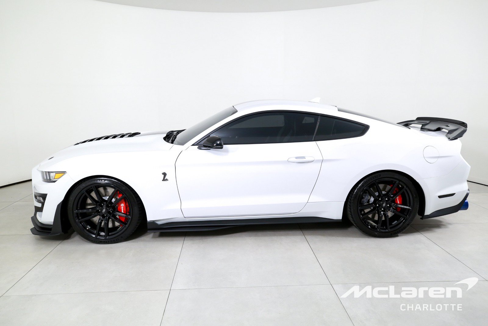 Used 2021 Ford Mustang Shelby GT500 w/ Technology Package RWD image 5