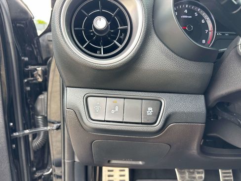 Used 2022 Kia Forte GT-Line w/ GT-Line Technology Package FWD image 19
