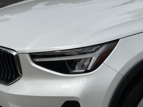 Certified 2023 Volvo XC40 B5 Plus w/ Protection Package Premier AWD/4WD image 6