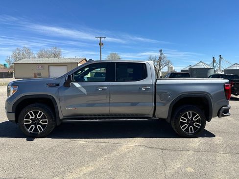 Used 2021 GMC Sierra 1500 AT4 w/ AT4 Premium Package AWD/4WD image 4