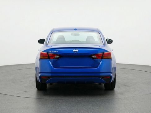 Used 2025 Nissan Altima 2.5 SV image 7