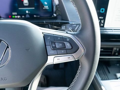 New 2026 Volkswagen Atlas Cross Sport SE FWD image 26