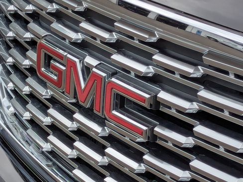 Used 2020 GMC Yukon Denali w/ Denali Ultimate Package AWD/4WD image 10