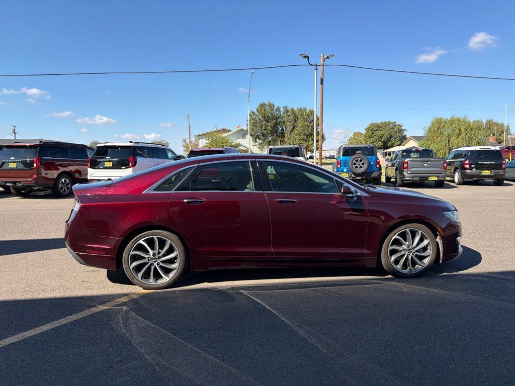 Used 2018 Lincoln MKZ Reserve w/ Magnetic Appearance Package FWD image 5