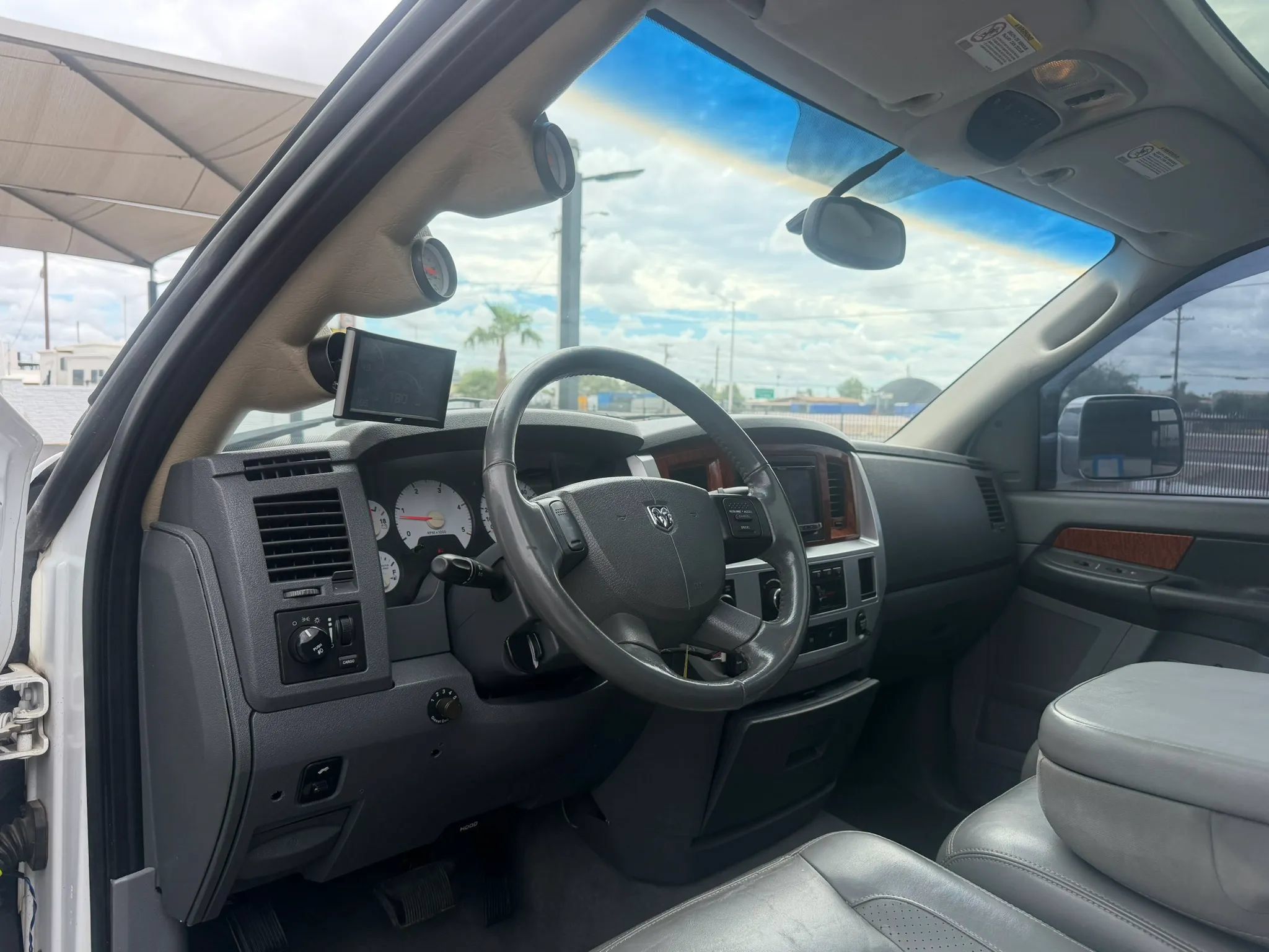 Used 2007 Dodge Ram 2500 Truck Laramie w/ Trailer Tow Group AWD/4WD image 18