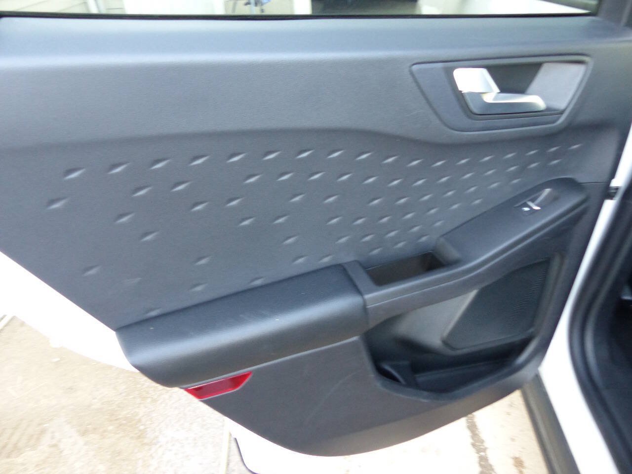 Used 2020 Ford Escape SEL FWD image 20