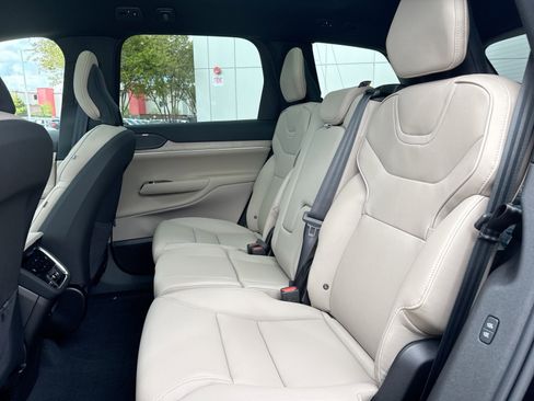 New 2026 Volvo EX90 Plus AWD/4WD image 25