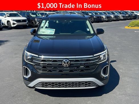 New 2025 Volkswagen Atlas Peak Edition SE AWD/4WD image 2