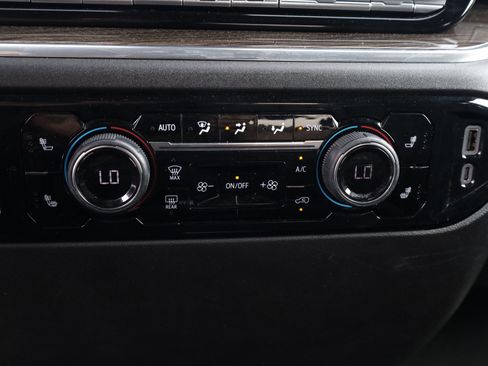 Used 2025 Chevrolet Silverado 1500 LT image 15