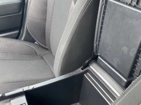 Used 2024 Subaru Outback Premium w/ Popular Package #1A image 30