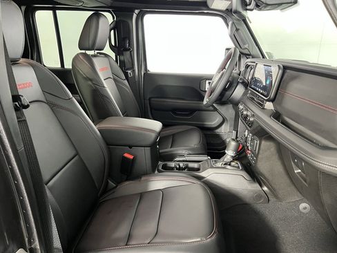 Used 2024 Jeep Gladiator Rubicon image 32