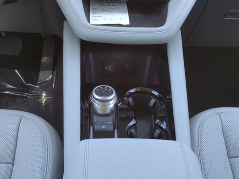 New 2026 Ford Explorer Platinum image 19