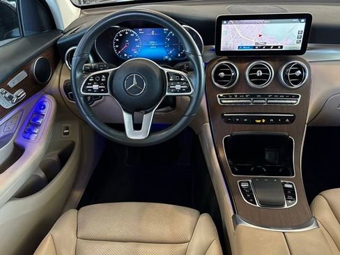 Used 2022 Mercedes-Benz GLC 300 image 21