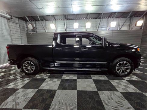 Used 2023 Chevrolet Silverado 1500 High Country w/ Technology Package image 9