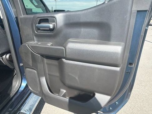 Used 2020 Chevrolet Silverado 1500 LT AWD/4WD image 11