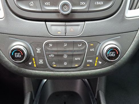 Used 2023 Chevrolet Malibu LT image 15