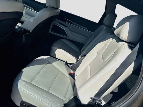 Used 2021 Kia Telluride S AWD/4WD image 10
