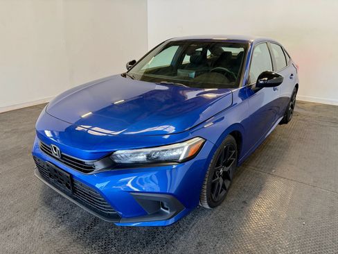 Used 2022 Honda Civic Sport image 4
