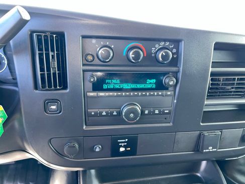 Used 2025 Chevrolet Express 2500 w/ Driver Convenience Package RWD image 6