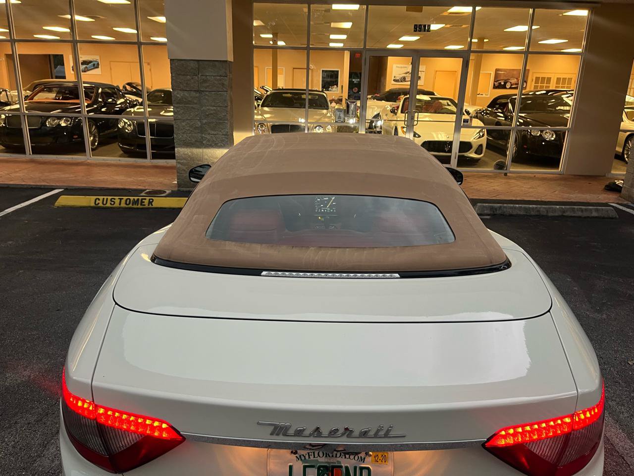 Used 2018 Maserati GranTurismo Sport RWD image 21
