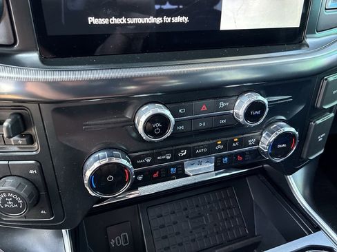 Used 2025 Ford F150 Raptor AWD/4WD image 17