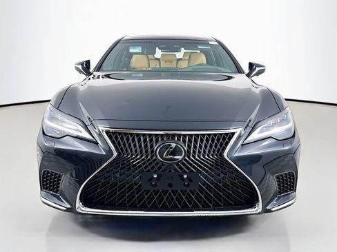 Used 2023 Lexus LS 500 AWD w/ Luxury Package image 2