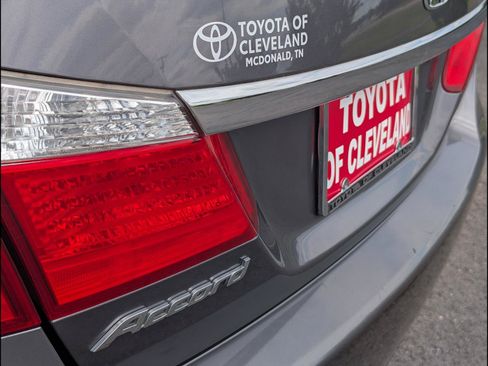 Used 2014 Honda Accord EX image 18