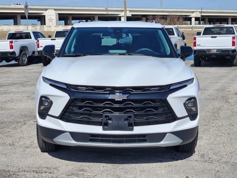 Used 2024 Chevrolet Blazer LT w/ Convenience Package image 2