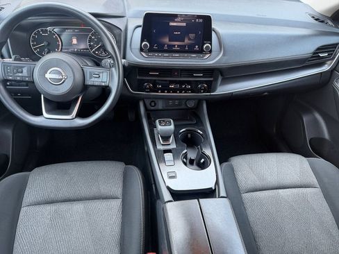Used 2024 Nissan Rogue SV FWD image 11