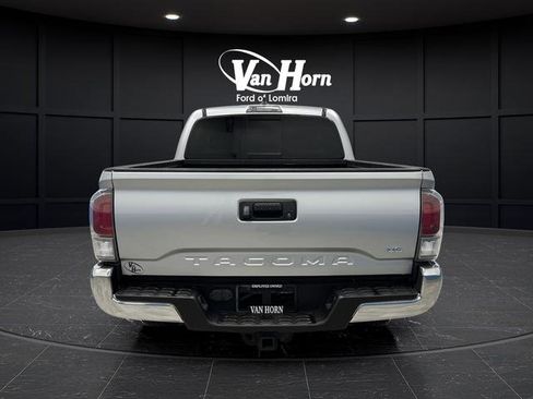 Used 2023 Toyota Tacoma TRD Off-Road image 11