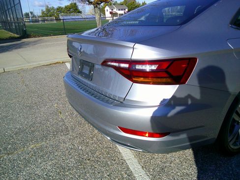 Used 2019 Volkswagen Jetta R-Line image 40