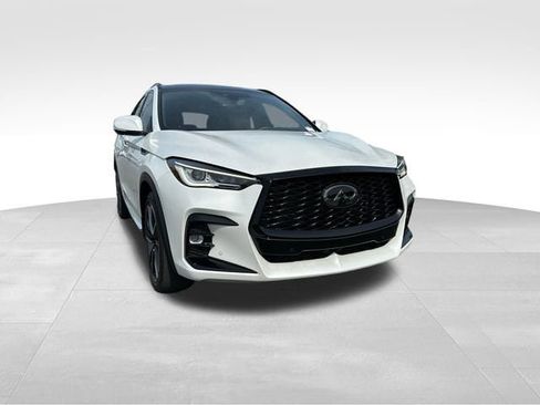 Used 2023 INFINITI QX50 Sport FWD image 7