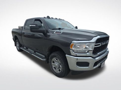 Used 2024 RAM 2500 Tradesman w/ Chrome Appearance Group AWD/4WD image 41