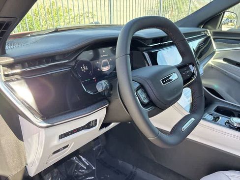 New 2025 Jeep Wagoneer S Limited image 10